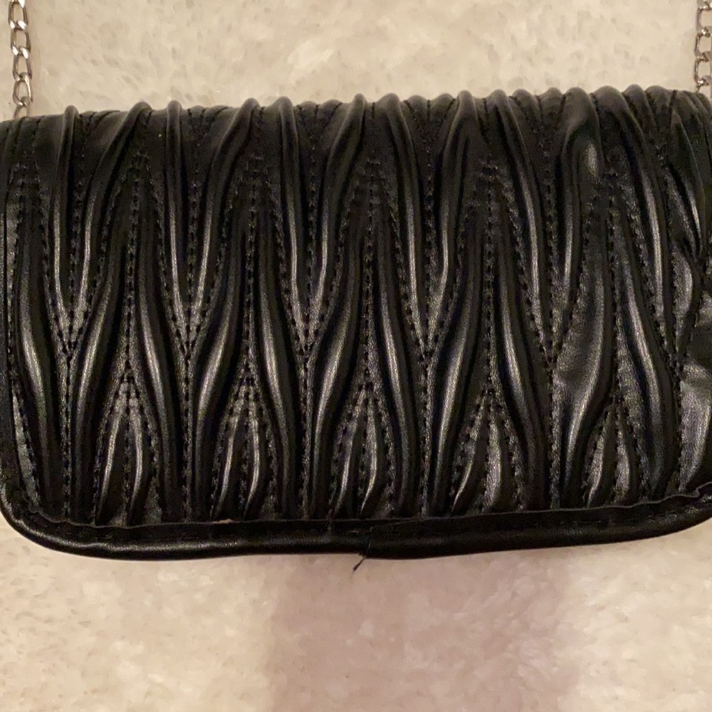 purse - Picture 2 of 2